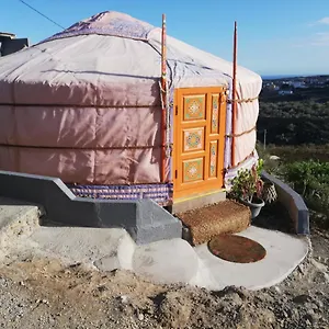 https://yurta-de-arico.tenerifehoteles.net